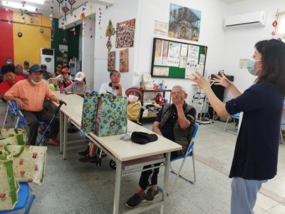 屏檢原鄉反賄選列車前進牡丹鄉大梅文健站照片